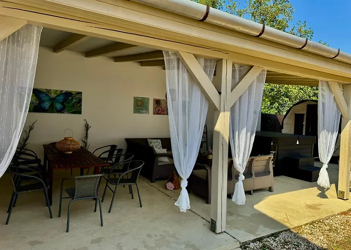 Tatil Evi Kekpillango Vendeghaz, Tiszafüred