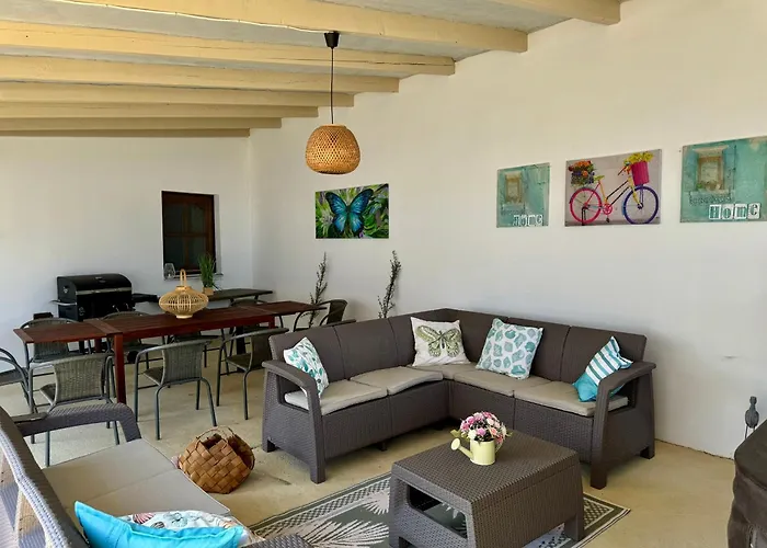 Kekpillango Vendeghaz, Tatil Evi Tiszafüred